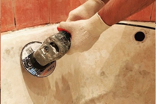 Как отреставрировать эмаль старой ванны своими руками