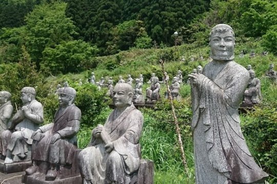 Тайна японского парка скульптур. Фото