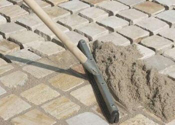 Как правильно заполнить швы после укладки тротуарной плитки. Фото и видео