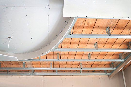 Какой потолок лучше: натяжной или подвесной - Строительный портал ПрофиДОМ
