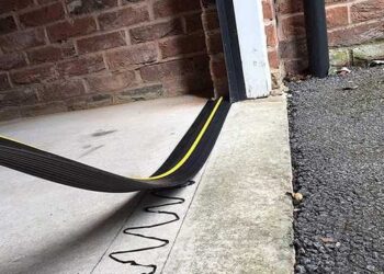 Нужен ли в гараже порог. Фото и видео