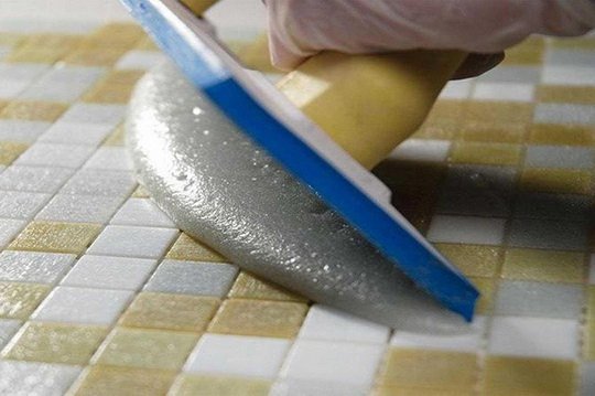 Эпоксидные затирки для плитки: плюсы и минусы. Видео - Строительный портал ПрофиДОМ