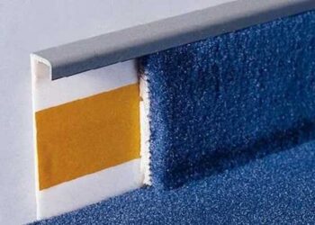 Что такое коннелюрный плинтус. Фото и видео