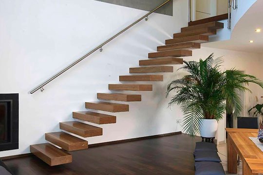 Четыре самых распространенных типа деревянных лестниц в частных домах. Фото